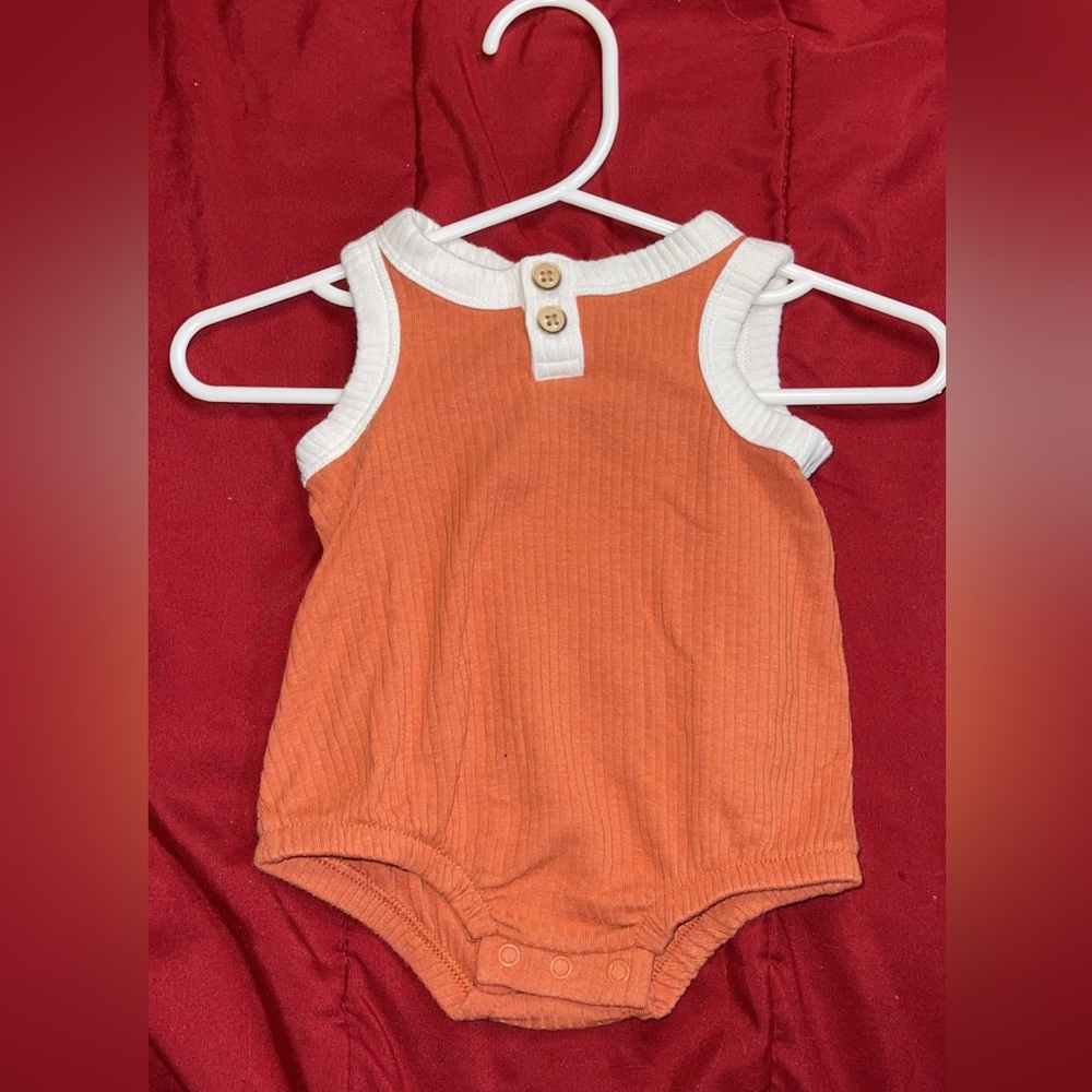 Newborn | Baby | Infant | Gender neutral | Bodysuit | Earthy | Bubble | Orange |